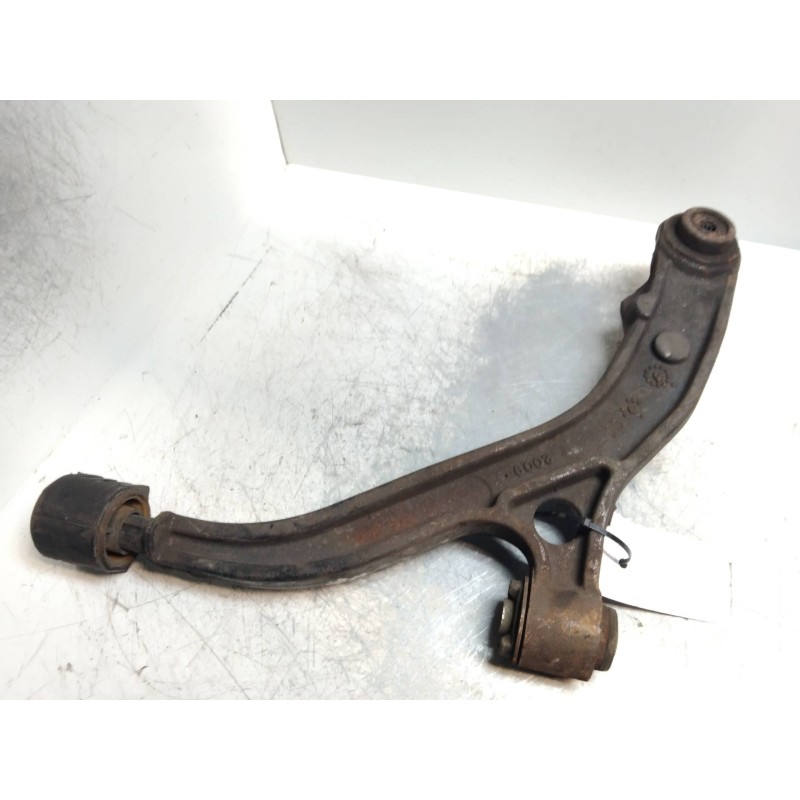 Recambio de brazo suspension inferior delantero derecho para chrysler voyager (rg) 3.3 grand voyager limited awd referencia OEM 