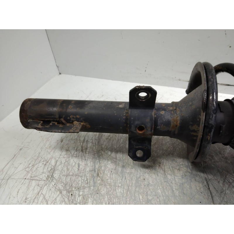 Recambio de amortiguador delantero izquierdo para ford transit caja cerrada ´06 ft 260 k (corto) lkw (camion) referencia OEM IAM