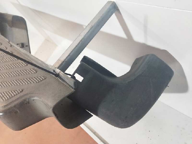 Recambio de paragolpes trasero para ford transit caja cerrada ´06 ft 260 k (corto) lkw (camion) referencia OEM IAM   