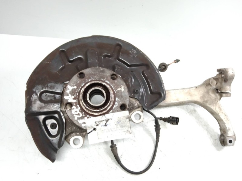 Recambio de mangueta delantera derecha para audi a4 avant (8e) 1.8 20v turbo referencia OEM IAM   