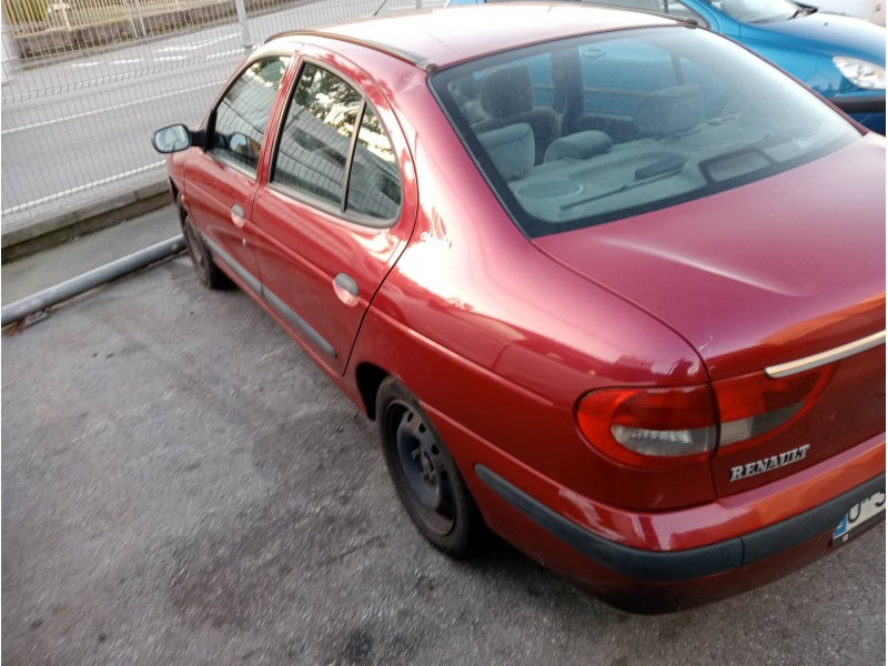 renault megane i fase 2 classic (la..) del año 2000