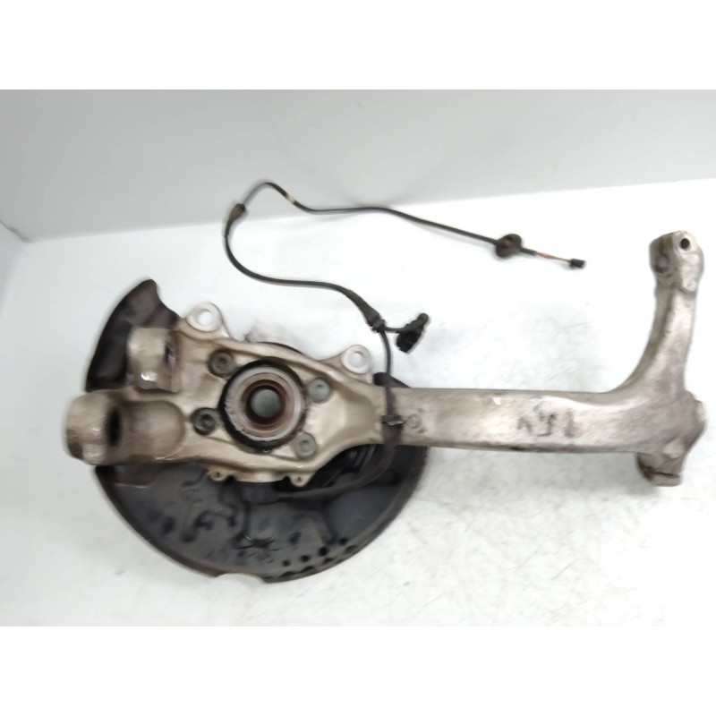 Recambio de mangueta delantera derecha para audi a4 avant (8e) 1.8 20v turbo referencia OEM IAM   