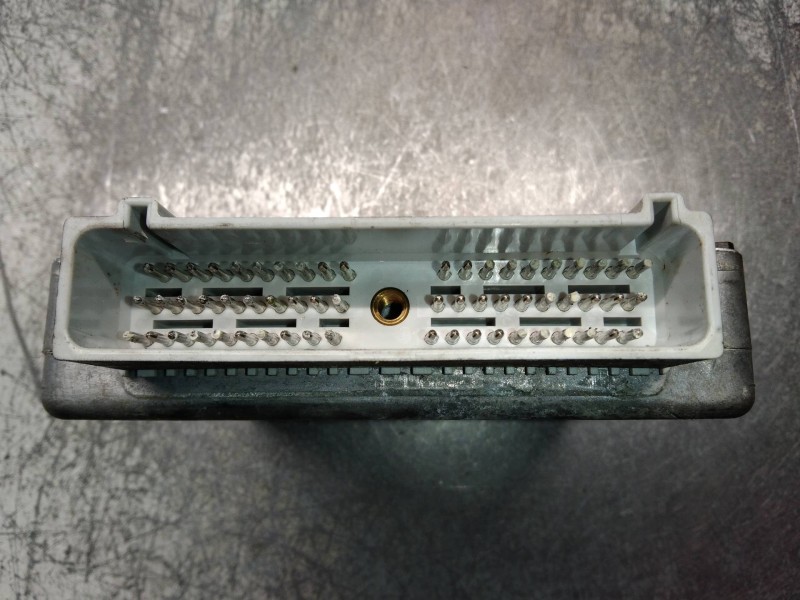 Recambio de centralita motor uce para ford sierra berlina clx referencia OEM IAM 92BB12A650HA 2BHA 