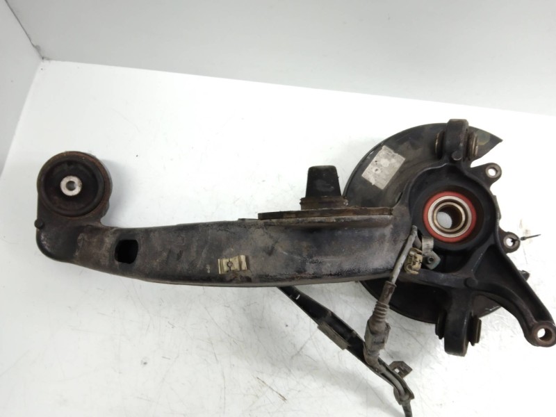 Recambio de mangueta trasera derecha para audi s3 (8l) 1.8 t (165kw) referencia OEM IAM    Recambio de mangueta trasera derecha para audi s3 (8l) 1.8 t (165kw) referencia OEM IAM