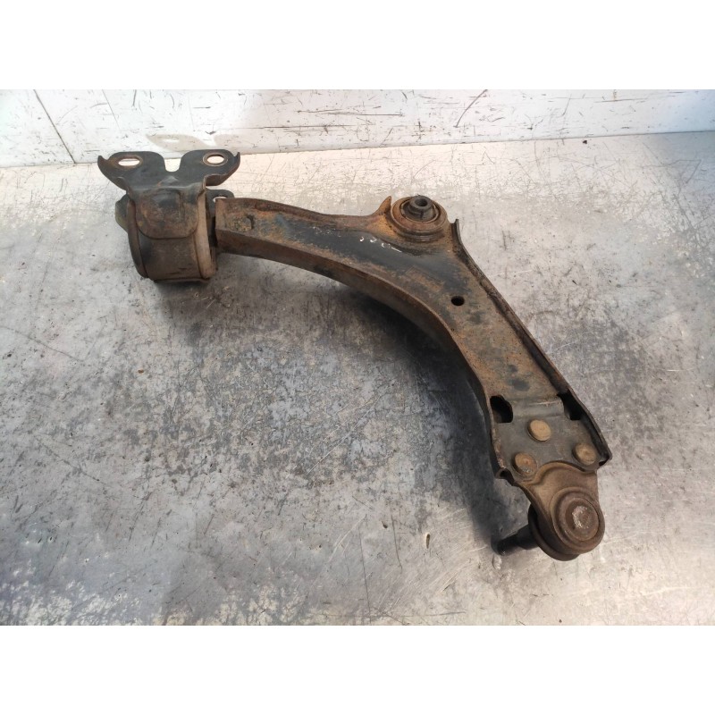 Recambio de brazo suspension inferior delantero izquierdo para land rover freelander (lr2) 2.2 td4 referencia OEM IAM 6G9N3A052E