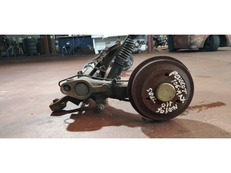 Recambio de puente trasero para peugeot 106 (s2) kid referencia OEM IAM  TAMBOR 3T 