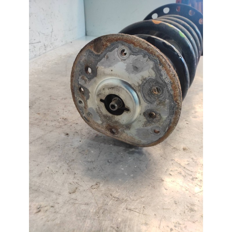 Recambio de amortiguador delantero izquierdo para land rover freelander (lr2) 2.2 td4 referencia OEM IAM 6G9118K001UAF  