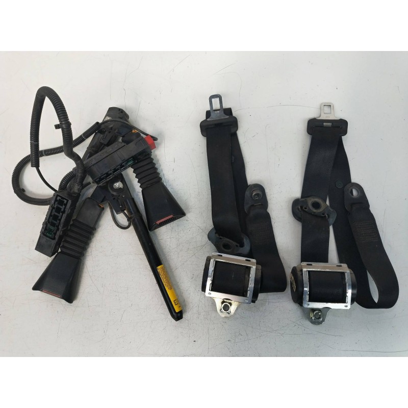 Recambio de juego cinturones delantero para opel combo (corsa c) 1.7 16v di cat (y 17 dtl / lk8) referencia OEM IAM   4P