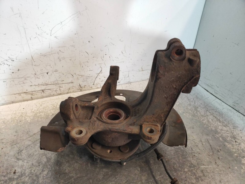 Recambio de mangueta delantera izquierda para land rover freelander (lr2) 2.2 td4 referencia OEM IAM   