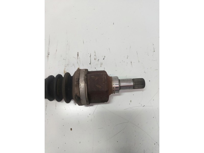 Recambio de transmision delantera izquierda para citroen c4 berlina collection referencia OEM IAM 9636786780  