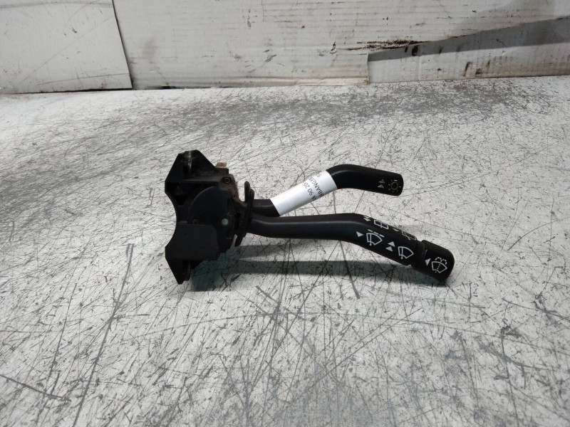 Recambio de mando limpia para ford sierra berlina clx referencia OEM IAM 90BG11K665DD  