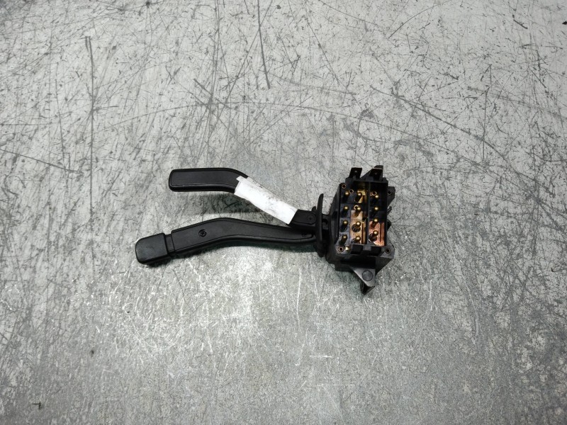 Recambio de mando limpia para ford sierra berlina clx referencia OEM IAM 90BG11K665DD  