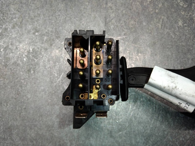 Recambio de mando limpia para ford sierra berlina clx referencia OEM IAM 90BG11K665DD  