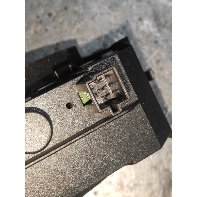 Recambio de mando multifuncion para mercedes clase cl (w216) coupe 500 4-matic (216.386) referencia OEM IAM A2218215651  