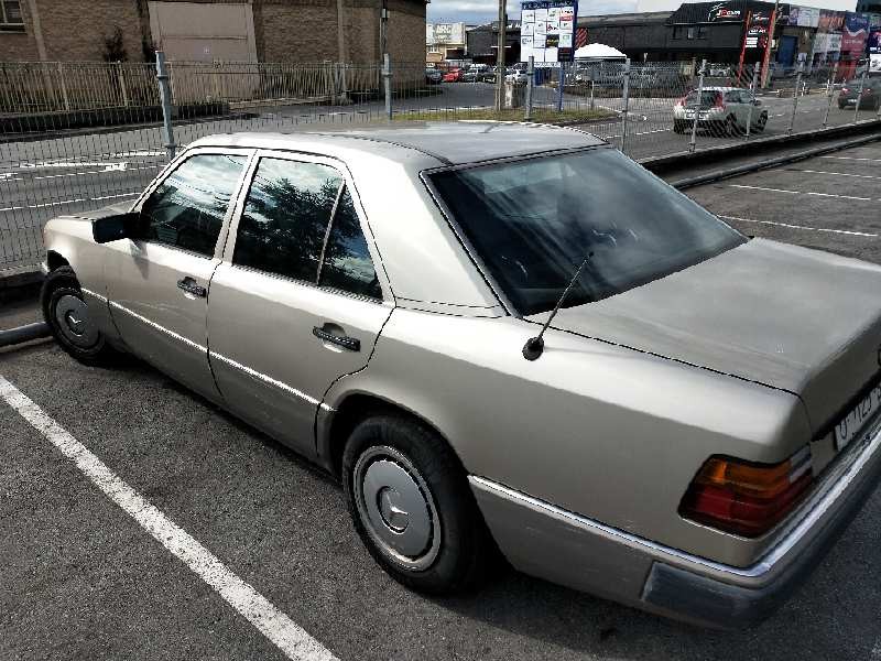 mercedes clase e (w124) berlina del año 1997