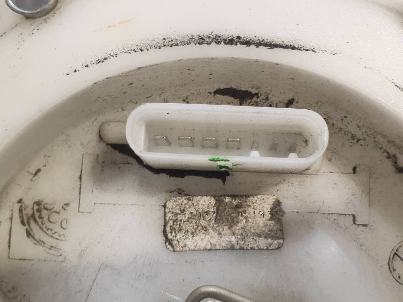 Recambio de bomba combustible para mercedes clase cl (w216) coupe 500 4-matic (216.386) referencia OEM IAM A2214701390  