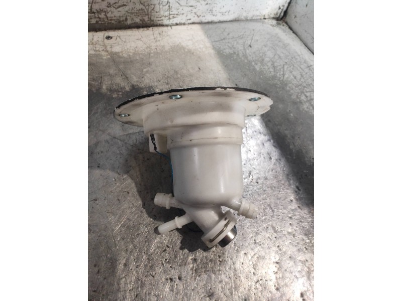 Recambio de bomba combustible para mercedes clase cl (w216) coupe 500 4-matic (216.386) referencia OEM IAM A2214701390  