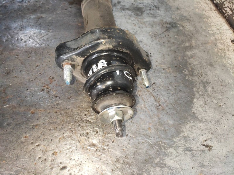 Recambio de amortiguador trasero izquierdo para citroen c-crosser exclusive referencia OEM IAM 4162A050  