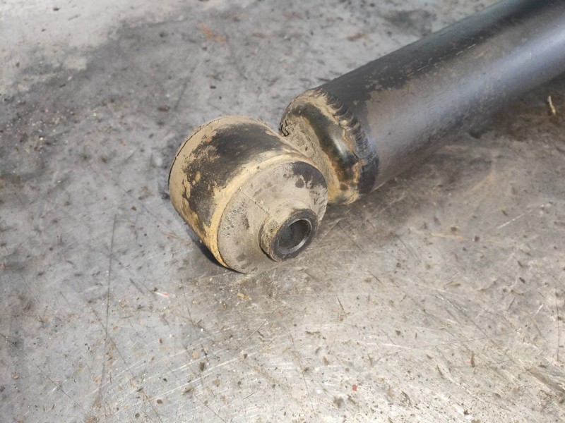 Recambio de amortiguador trasero izquierdo para citroen c-crosser exclusive referencia OEM IAM 4162A050  
