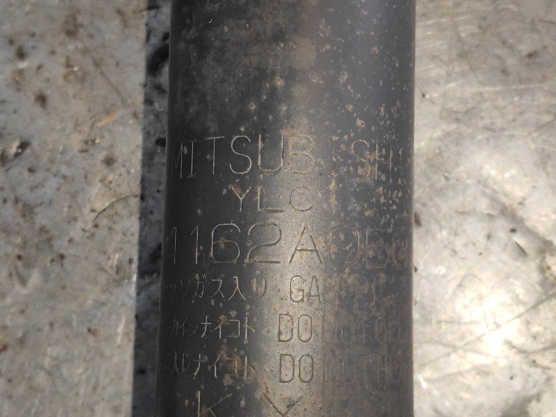 Recambio de amortiguador trasero izquierdo para citroen c-crosser exclusive referencia OEM IAM 4162A050  