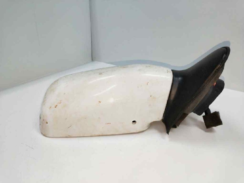 Recambio de retrovisor derecho para hyundai coupe (j2) referencia OEM IAM   ELECTRICO