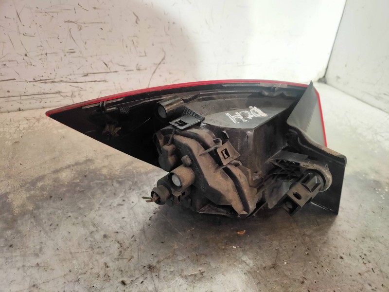 Recambio de piloto trasero derecho para seat leon st (5f8) reference referencia OEM IAM 5F9945096 90047802 