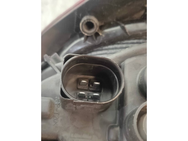 Recambio de piloto trasero derecho para seat leon st (5f8) reference referencia OEM IAM 5F9945096 90047802 