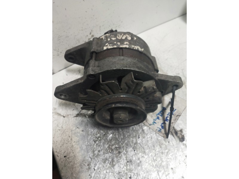 Recambio de alternador para triumph acclaim referencia OEM IAM   