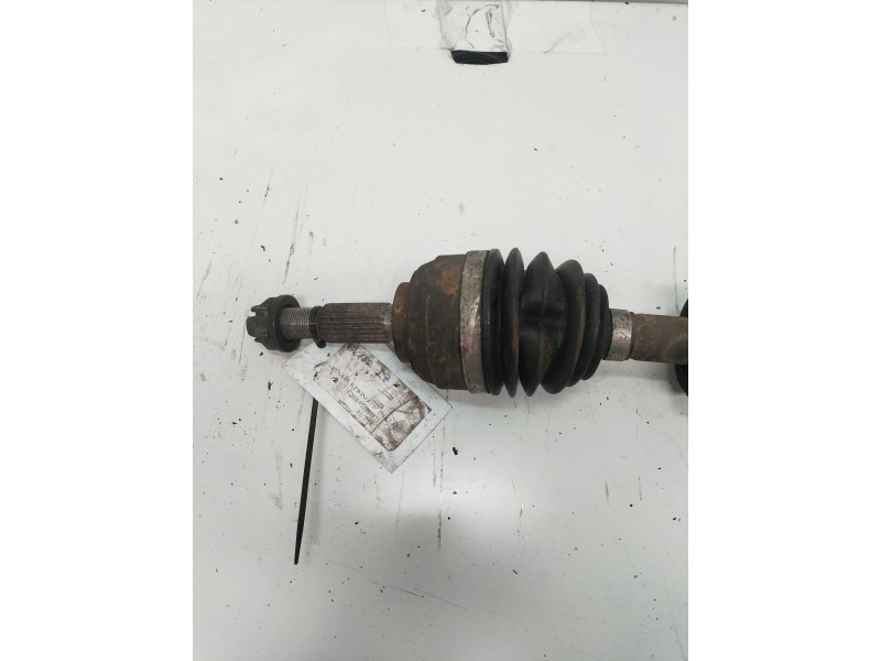 Recambio de transmision delantera izquierda para renault twingo 1.5 dci diesel referencia OEM IAM 8200661507  