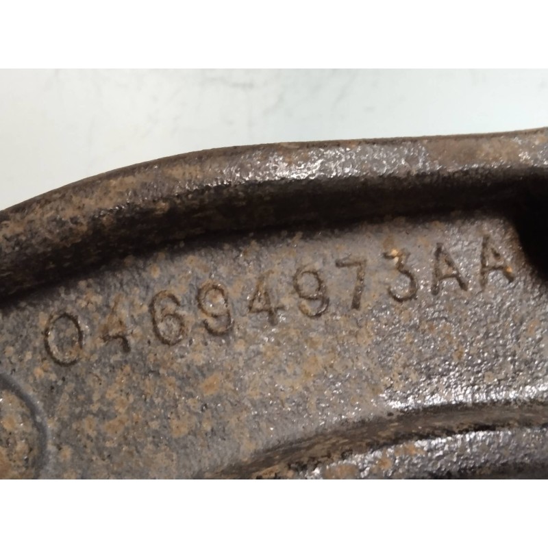 Recambio de brazo suspension inferior delantero derecho para chrysler voyager (rg) 2.5 crd se grand voyager referencia OEM IAM 0