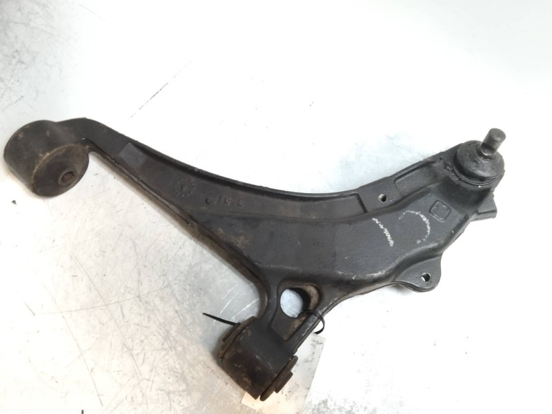Recambio de brazo suspension inferior delantero izquierdo para chrysler voyager (es) referencia OEM IAM 4684487  