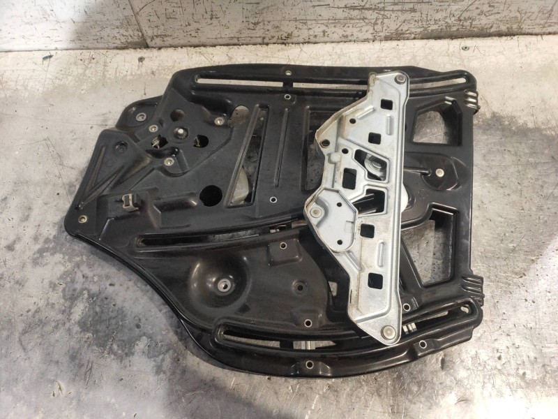 Recambio de elevalunas trasero izquierdo para mercedes clase cl (w216) coupe 500 4-matic (216.386) referencia OEM IAM A216670103