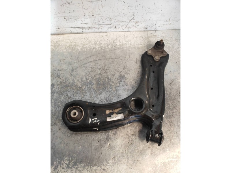 Recambio de brazo suspension inferior delantero izquierdo para volkswagen polo (6c1) 1.4 tdi referencia OEM IAM 6R0407151  