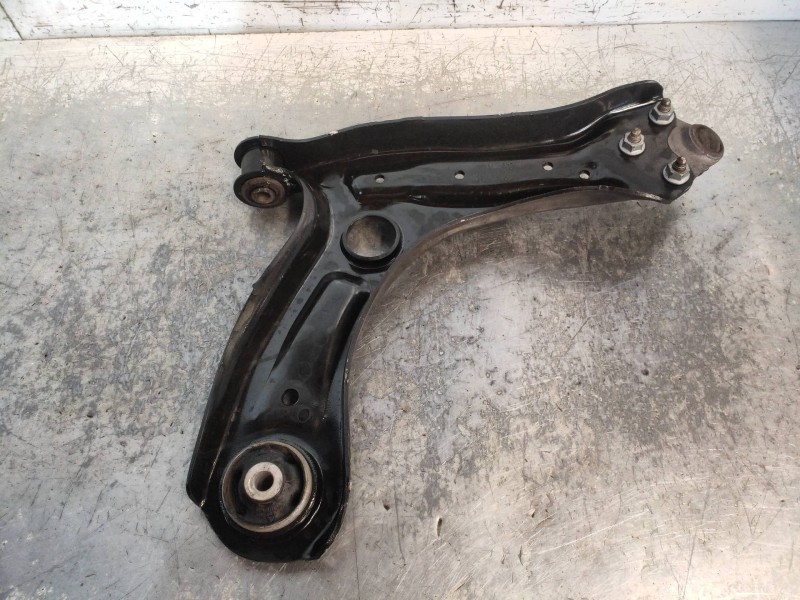 Recambio de brazo suspension inferior delantero izquierdo para volkswagen polo (6c1) 1.4 tdi referencia OEM IAM 6R0407151  