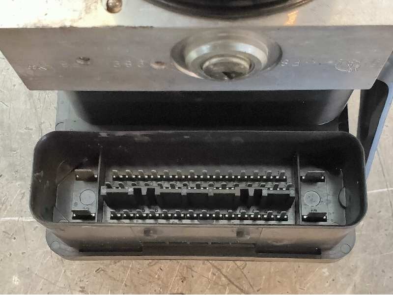 Recambio de abs para bmw serie 3 berlina (e90) 318d referencia OEM IAM 10096008343 3452677816401 10020602864 3451677816301 ATE