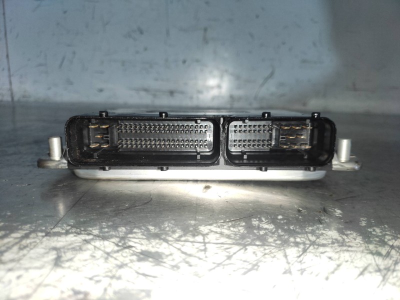 Recambio de centralita motor uce para audi a4 berlina (8e) 1.9 tdi (96kw) referencia OEM IAM 0281011222 038906019LJ 