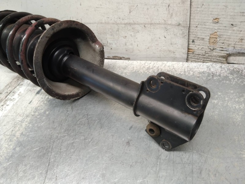 Recambio de amortiguador delantero derecho para volvo serie 460 1.8i referencia OEM IAM    Recambio de amortiguador delantero derecho para volvo serie 460 1.8i referencia OEM IAM