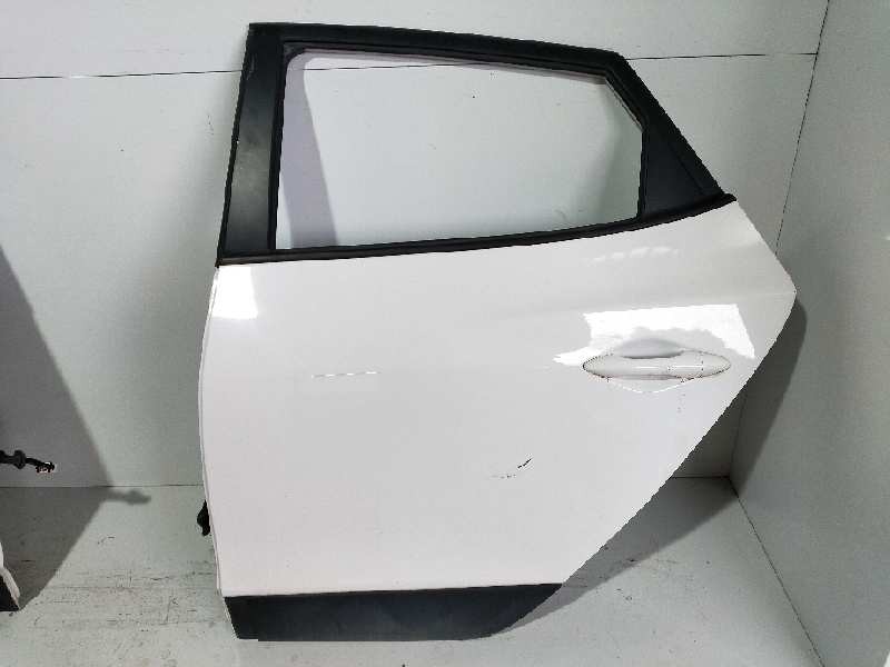 Recambio de puerta trasera izquierda para hyundai ix35 1.6 cat referencia OEM IAM  5 PUERTAS 