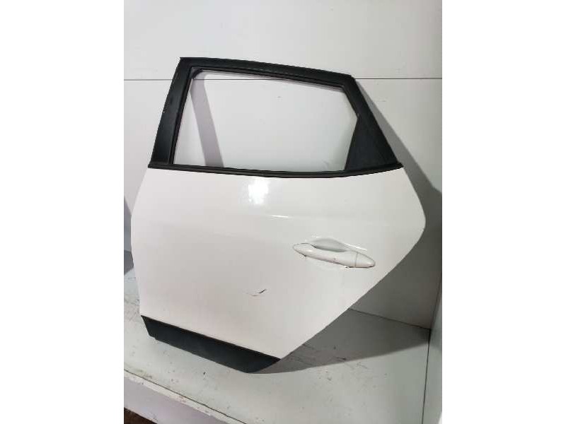 Recambio de puerta trasera izquierda para hyundai ix35 1.6 cat referencia OEM IAM  5 PUERTAS 