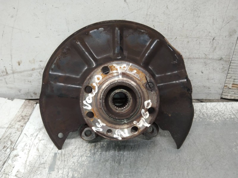 Recambio de mangueta delantera izquierda para volvo serie 460 1.8i referencia OEM IAM   