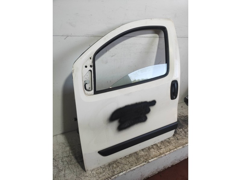 Recambio de puerta delantera izquierda para fiat fiorino básico referencia OEM IAM   
