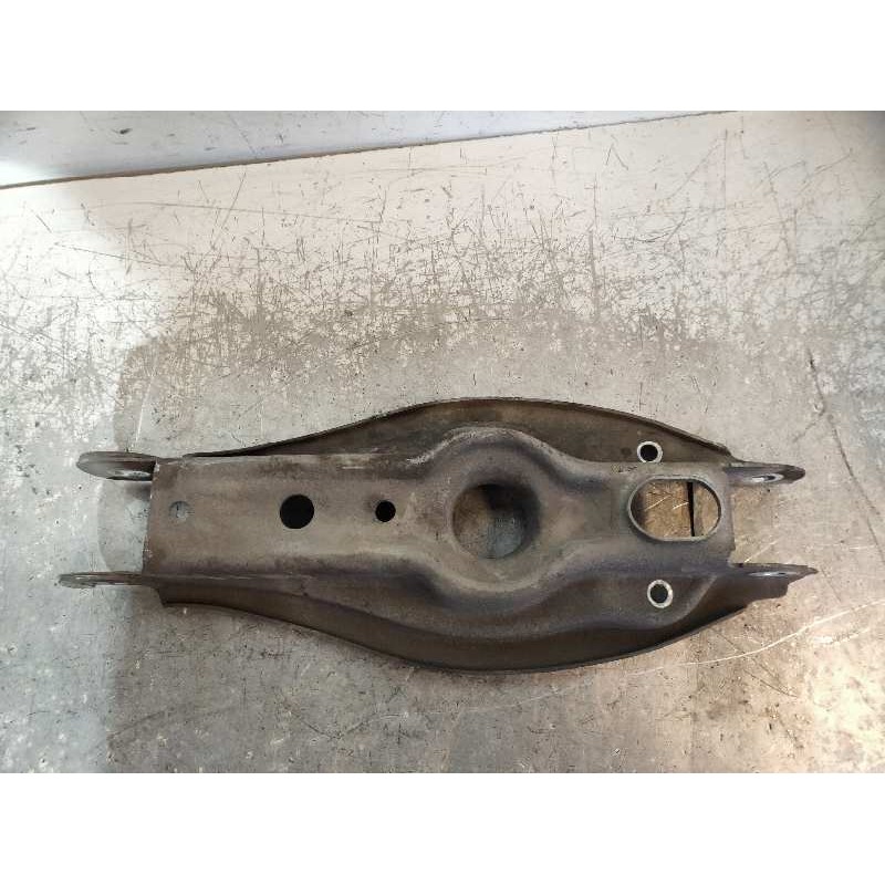 Recambio de brazo suspension superior trasero derecho para bmw serie 3 berlina (e90) 318d referencia OEM IAM   