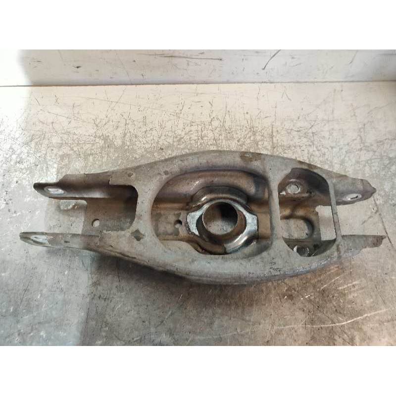 Recambio de brazo suspension superior trasero derecho para bmw serie 3 berlina (e90) 318d referencia OEM IAM   