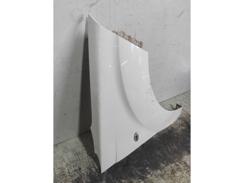 Recambio de aleta delantera derecha para citroen c-crosser exclusive referencia OEM IAM   