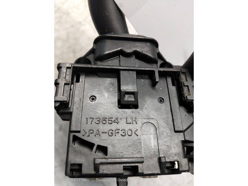 Recambio de mando limpia para toyota corolla verso (r1) 2.2 d-4d luna referencia OEM IAM 173654  