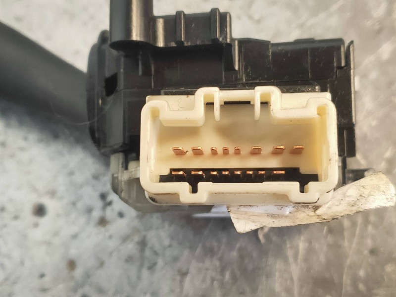 Recambio de mando luces para toyota corolla verso (r1) 2.2 d-4d luna referencia OEM IAM 173650  