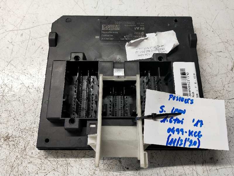 Recambio de caja reles / fusibles para seat leon (5f1) style referencia OEM IAM 5Q0937084CD A2C98111607 