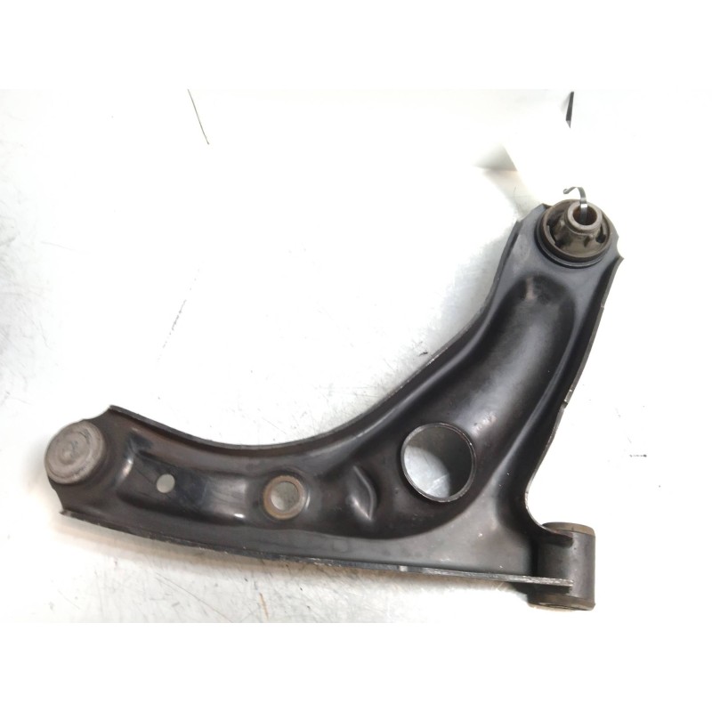 Recambio de brazo suspension inferior delantero izquierdo para citroen c1 1.0 cat (384f) referencia OEM IAM   
