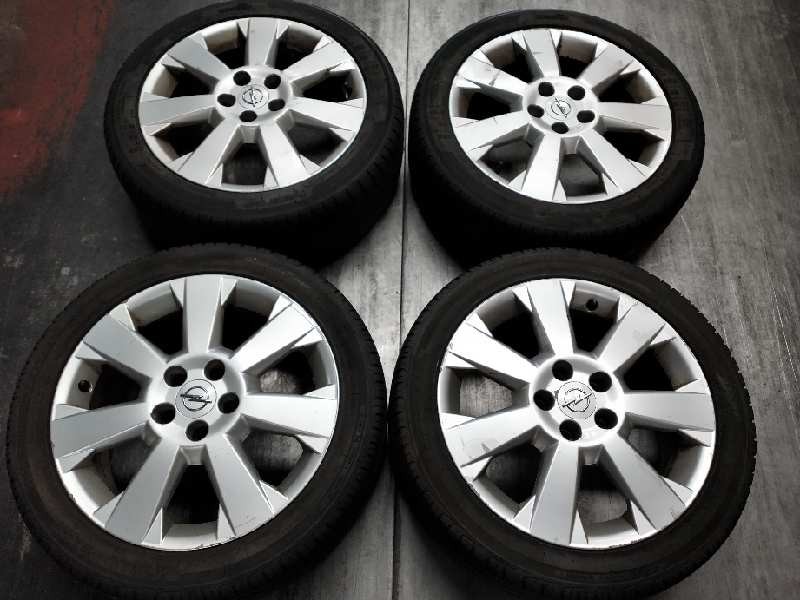 Recambio de juego llantas para opel signum básico referencia OEM IAM  JUEGO RUEDAS EN 17 PULGADAS CUBIERTAS 2254517
