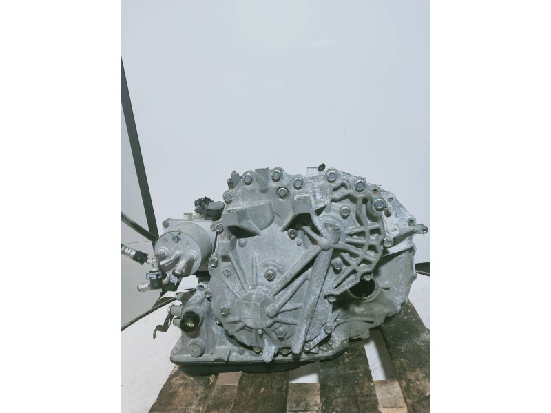 Recambio de caja cambios para dodge caliber se referencia OEM IAM 6Y1700 J133 